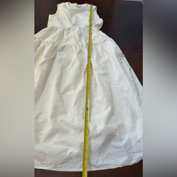Unity Union White Sleeveless Dress - Picture 9 of 13